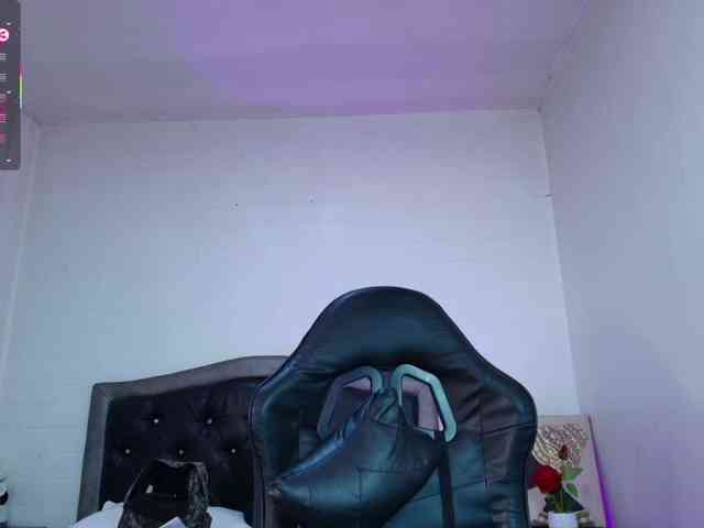 Ellie-Alves webcam