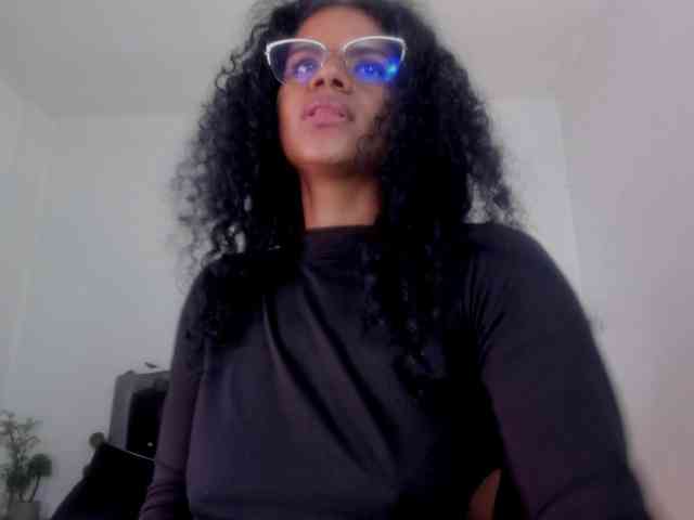 Ellie-Alves webcam