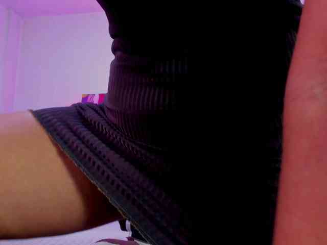 Ellie-Alves Ellie-Alves