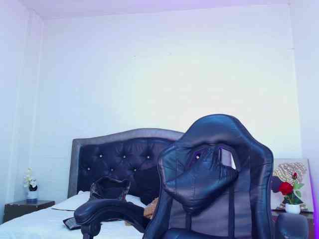 Ellie-Alves webcam