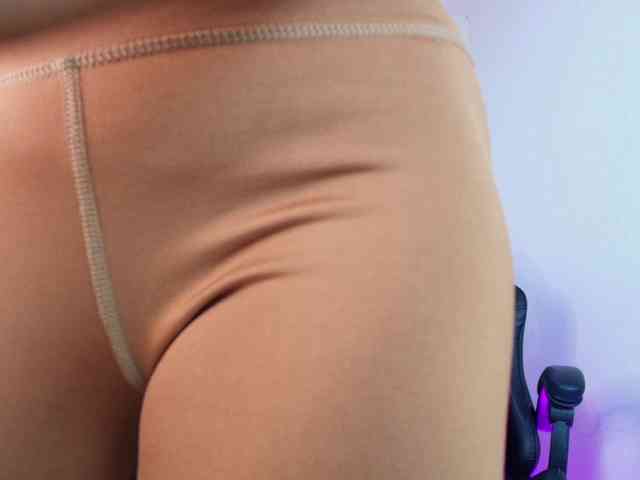 Ellie-Alves webcam