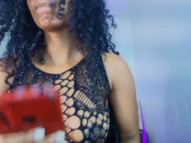 Ellie-Alves webcam