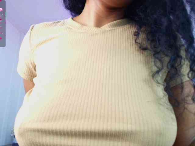Ellie-Alves webcam