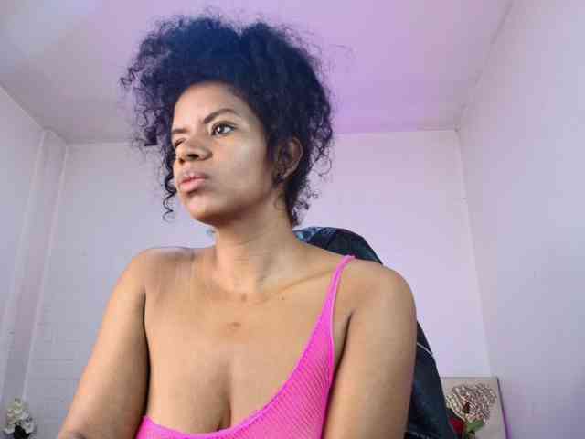 Ellie-Alves webcam