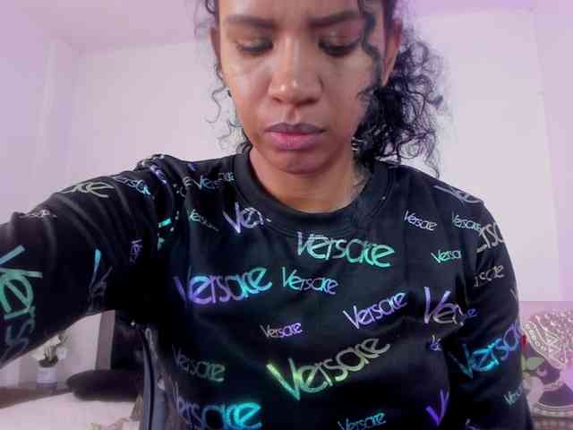 Ellie-Alves webcam