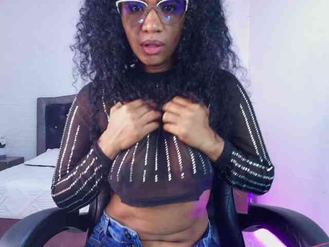 Ellie-Alves webcam