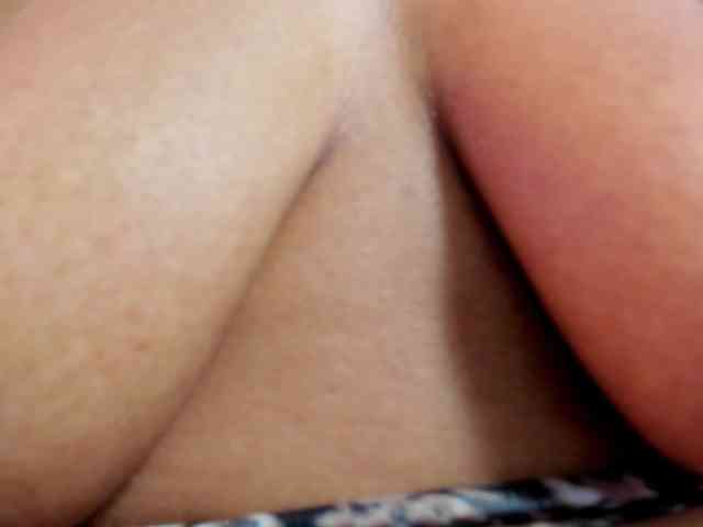 Ellie-Alves Ellie-Alves