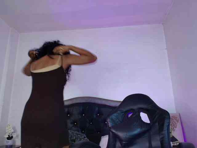 Ellie-Alves webcam