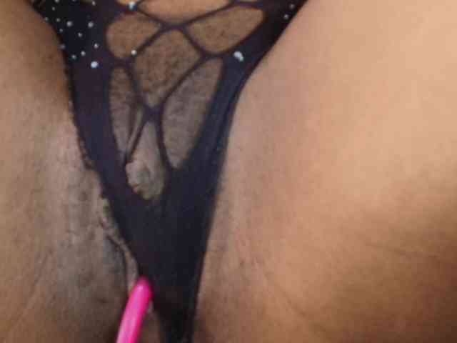 Ellie-Alves webcam