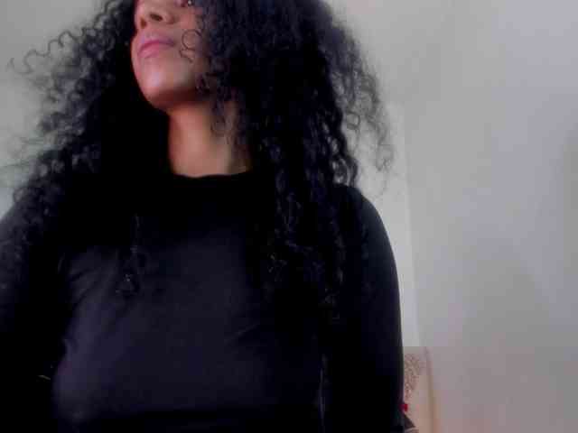 Ellie-Alves webcam
