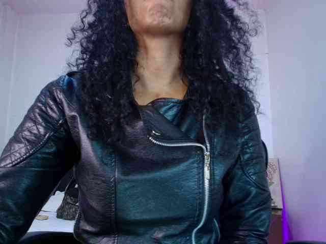 Ellie-Alves webcam