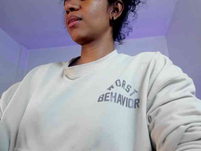 Ellie-Alves webcam