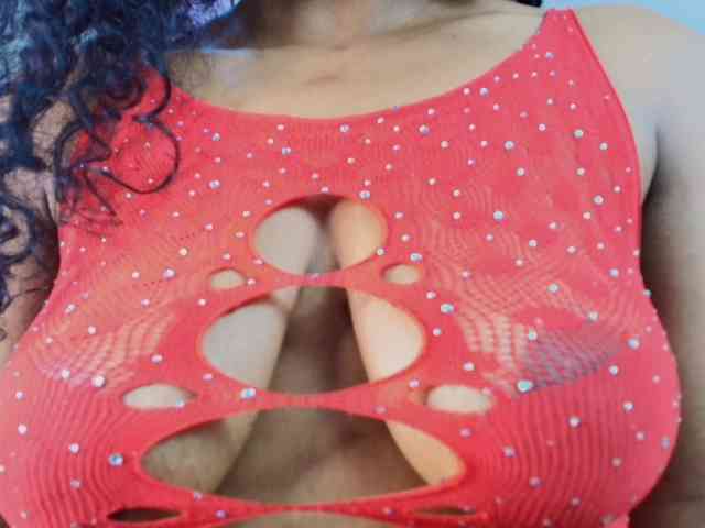 Ellie-Alves webcam