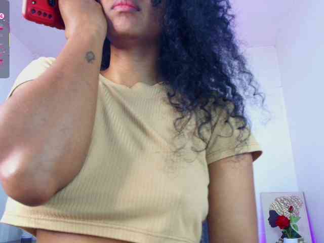 Ellie-Alves webcam