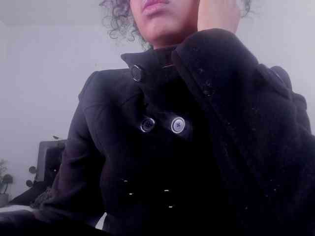 Ellie-Alves webcam