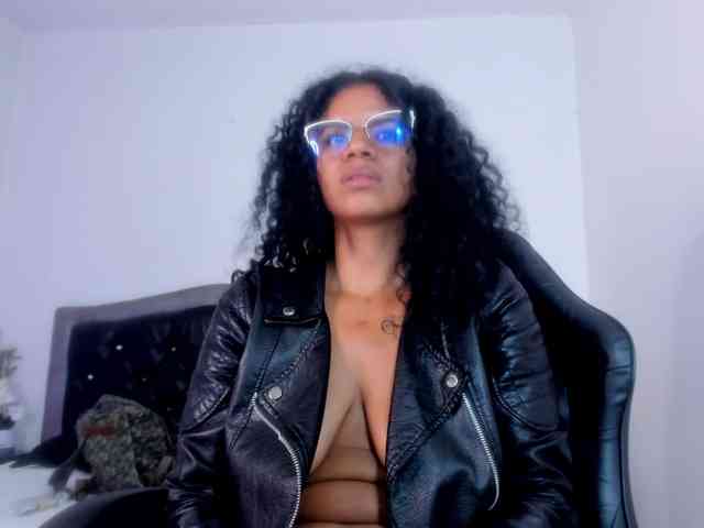 Ellie-Alves webcam