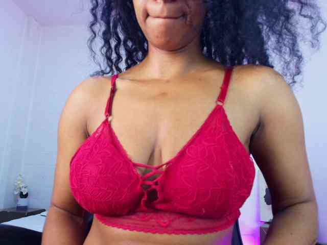 Ellie-Alves webcam