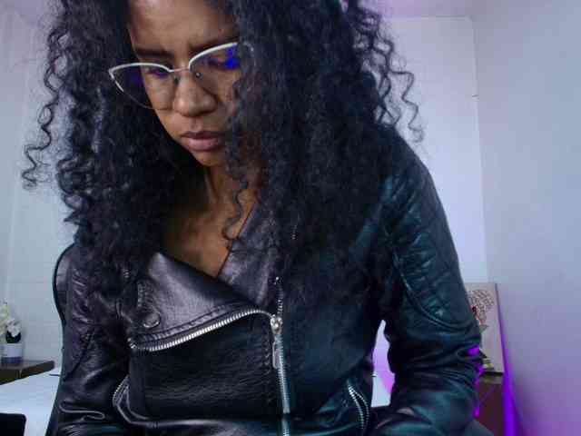 Ellie-Alves webcam