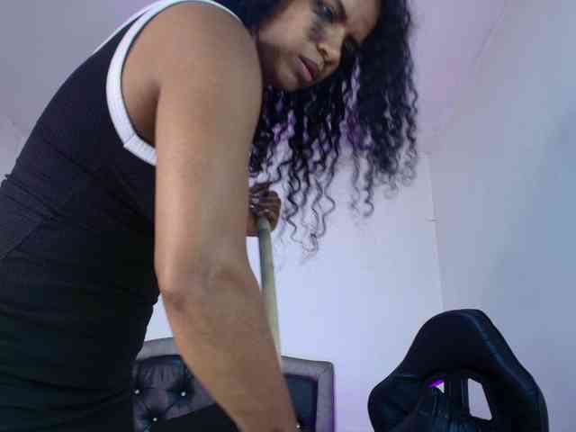 Ellie-Alves webcam
