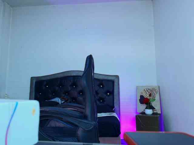 Ellie-Alves webcam
