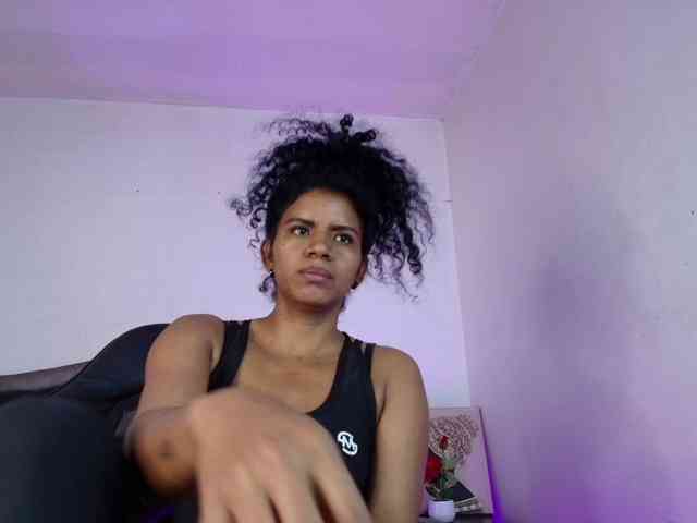 Ellie-Alves webcam