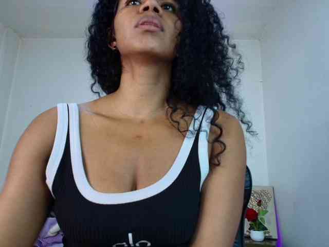 Ellie-Alves webcam
