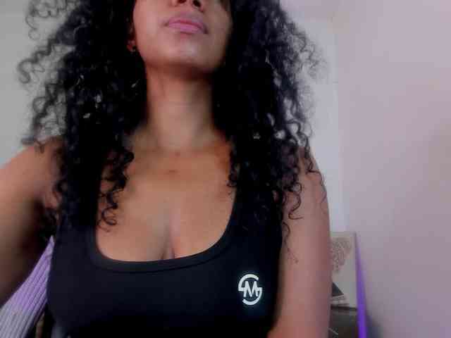 Ellie-Alves webcam