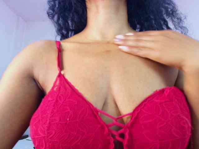 Ellie-Alves webcam