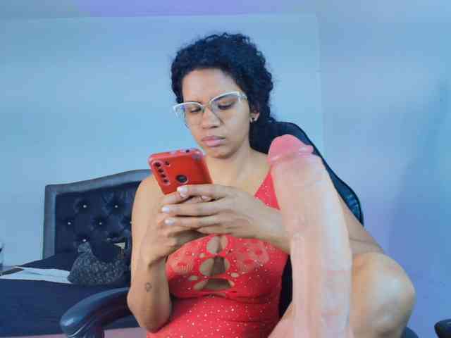 Ellie-Alves webcam