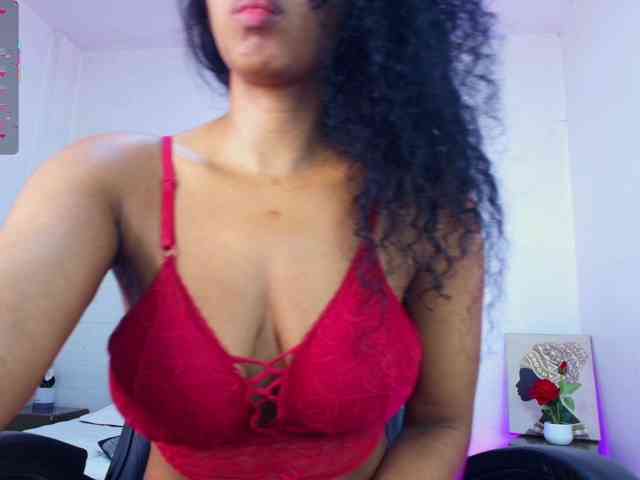 Ellie-Alves webcam