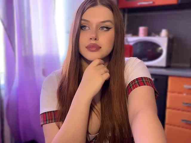 Miss_Nestle webcam