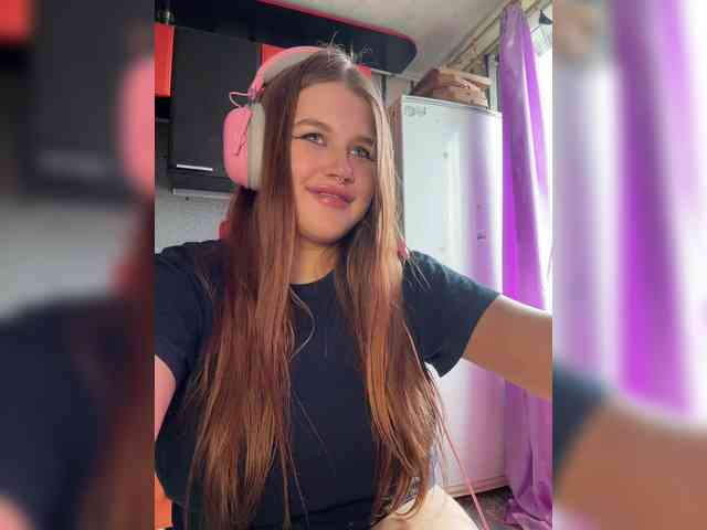 Miss_Nestle webcam