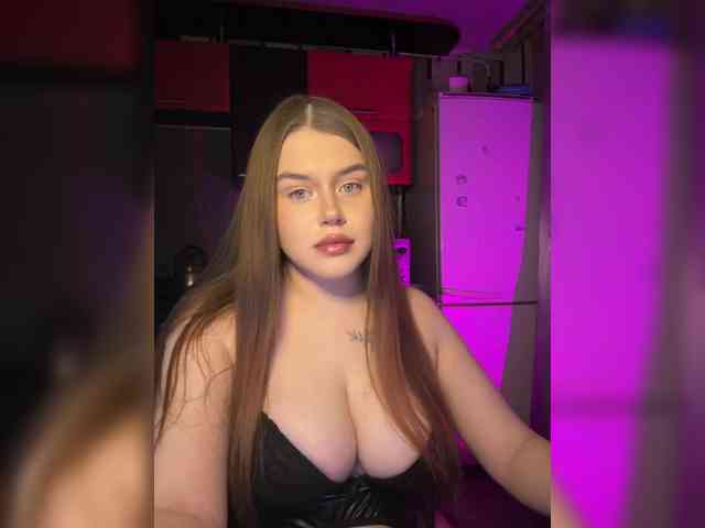 Miss_Nestle webcam