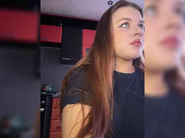 Miss_Nestle webcam