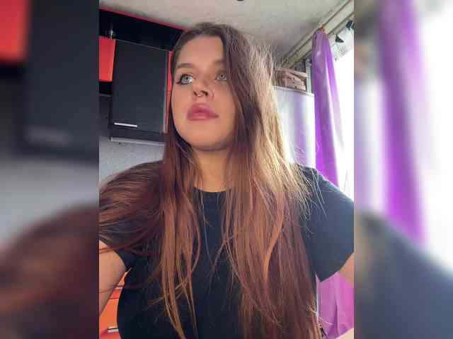 Miss_Nestle webcam