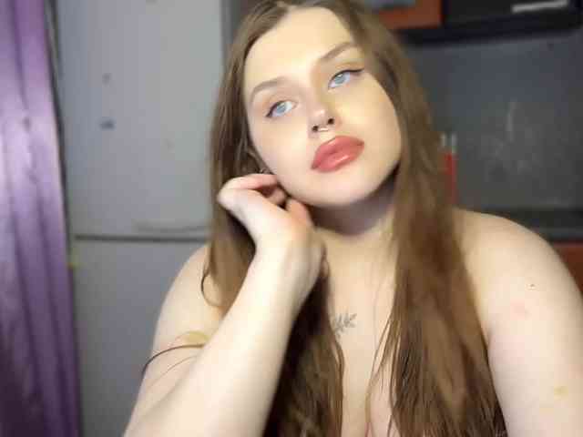 Miss_Nestle webcam