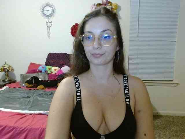 BellaBloom webcam
