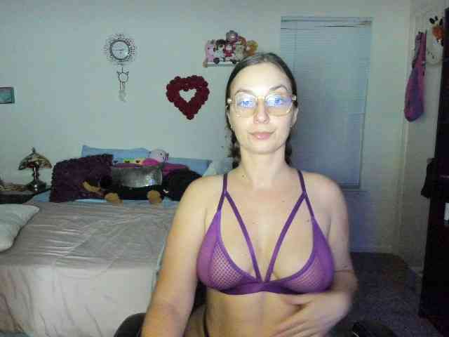 BellaBloom webcam