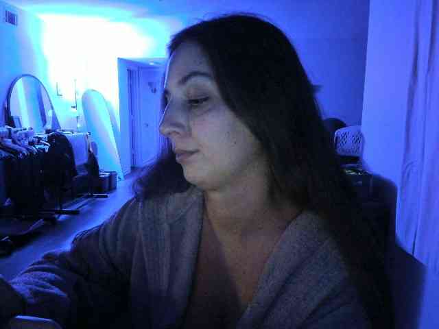 BellaBloom webcam