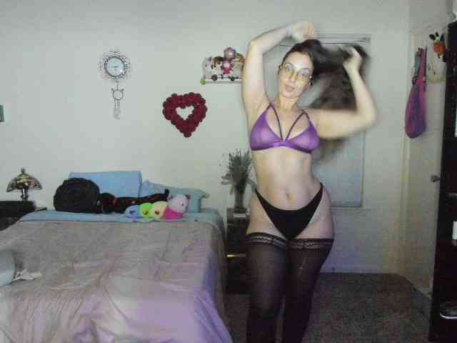 BellaBloom webcam