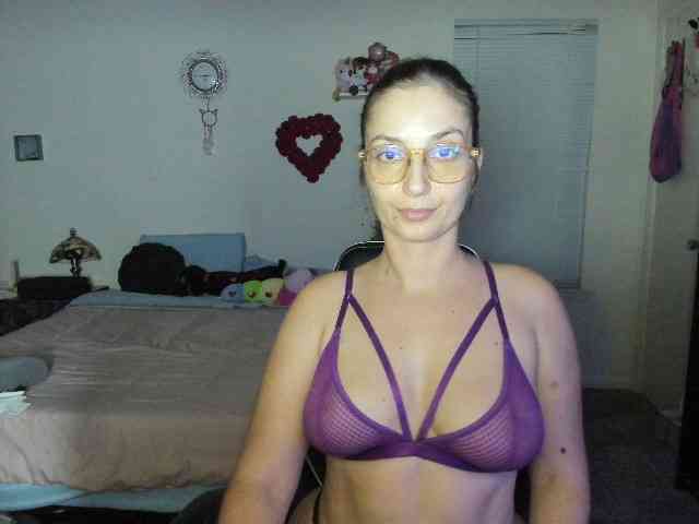 BellaBloom webcam