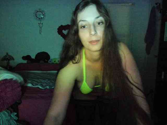 BellaBloom webcam