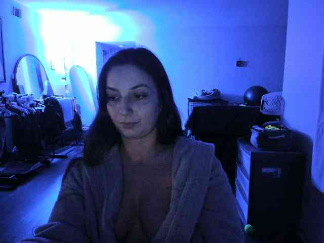 BellaBloom webcam