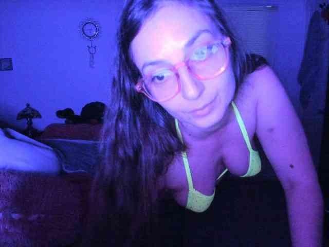 BellaBloom webcam