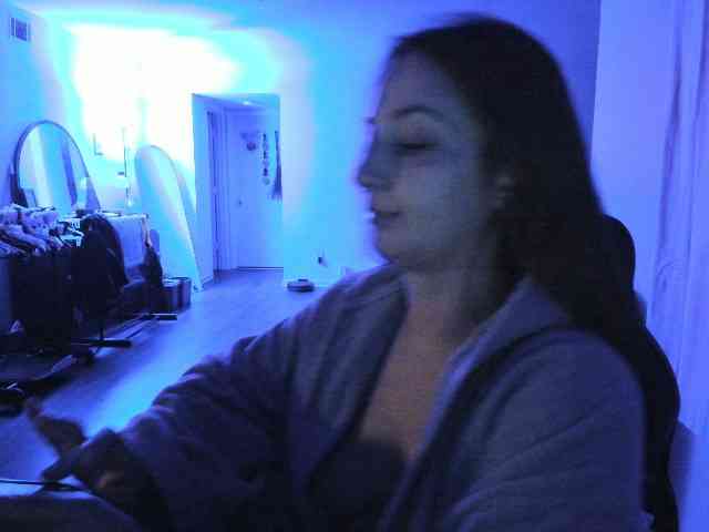 BellaBloom webcam