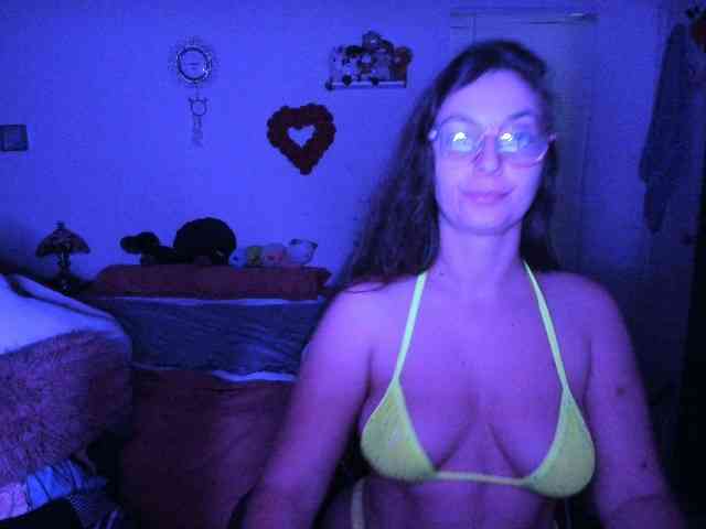 BellaBloom webcam