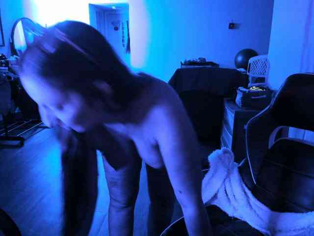 BellaBloom webcam
