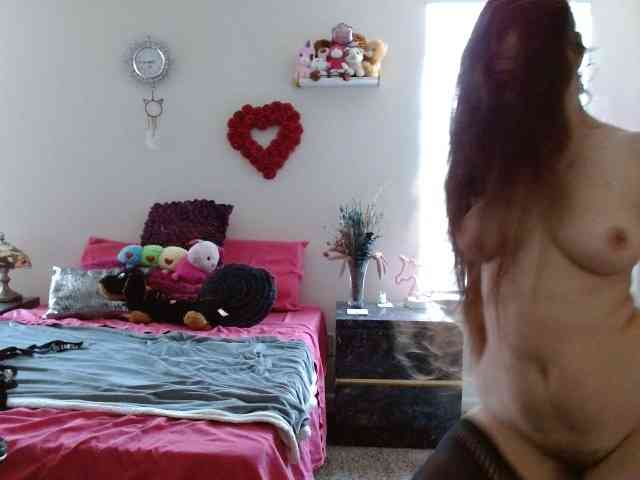BellaBloom webcam