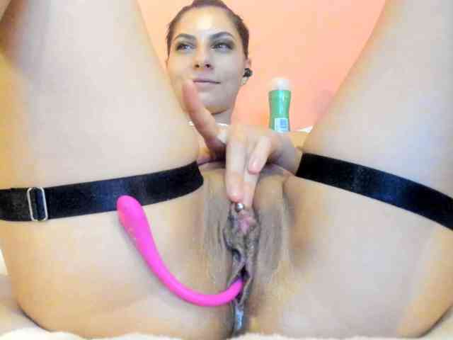 Dirty-Bya webcam