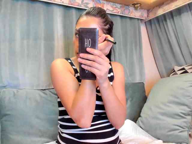 Dirty-Bya webcam